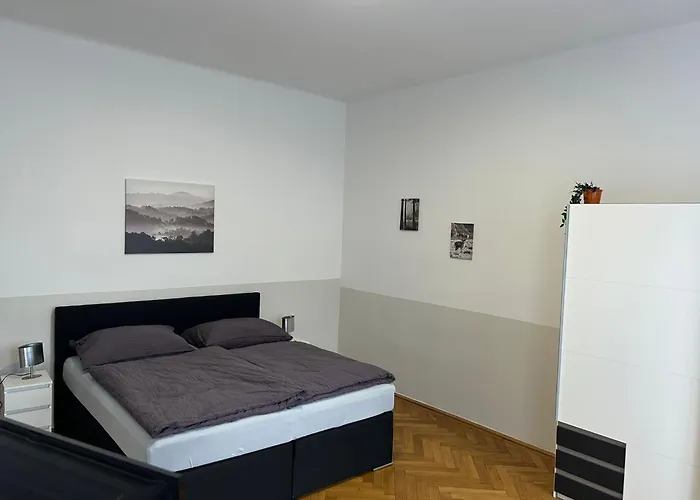 Paky 00411 Apartmán *